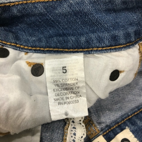 Roxy Festival Lace Hem Denim Shorts - Picture 4 of 7
